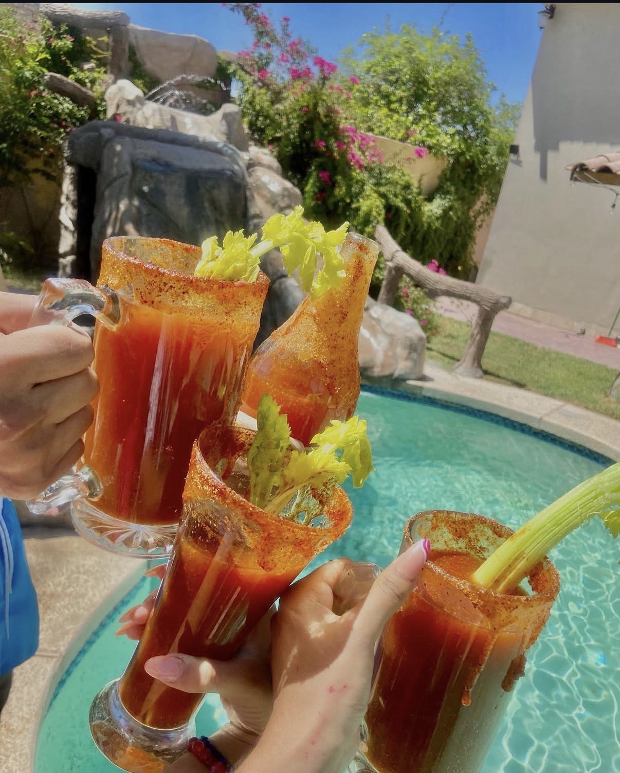 MicheVibes Premium Michelada Mix – 32oz (Glass Bottle)